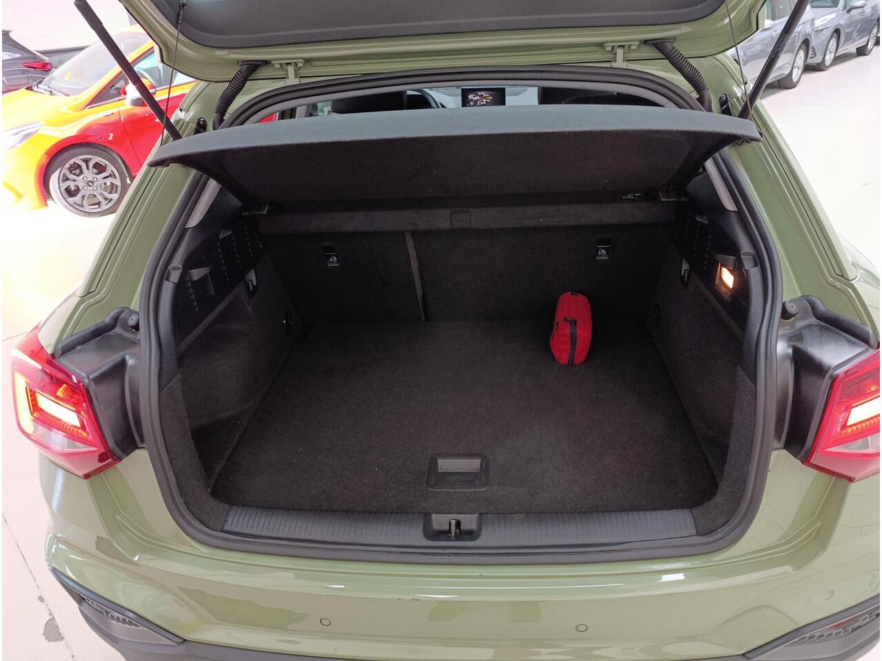 Audi Q2 35 TFSI Pro Line Automatische airco | Parkeersensoren achter | LED koplampen | Automaat