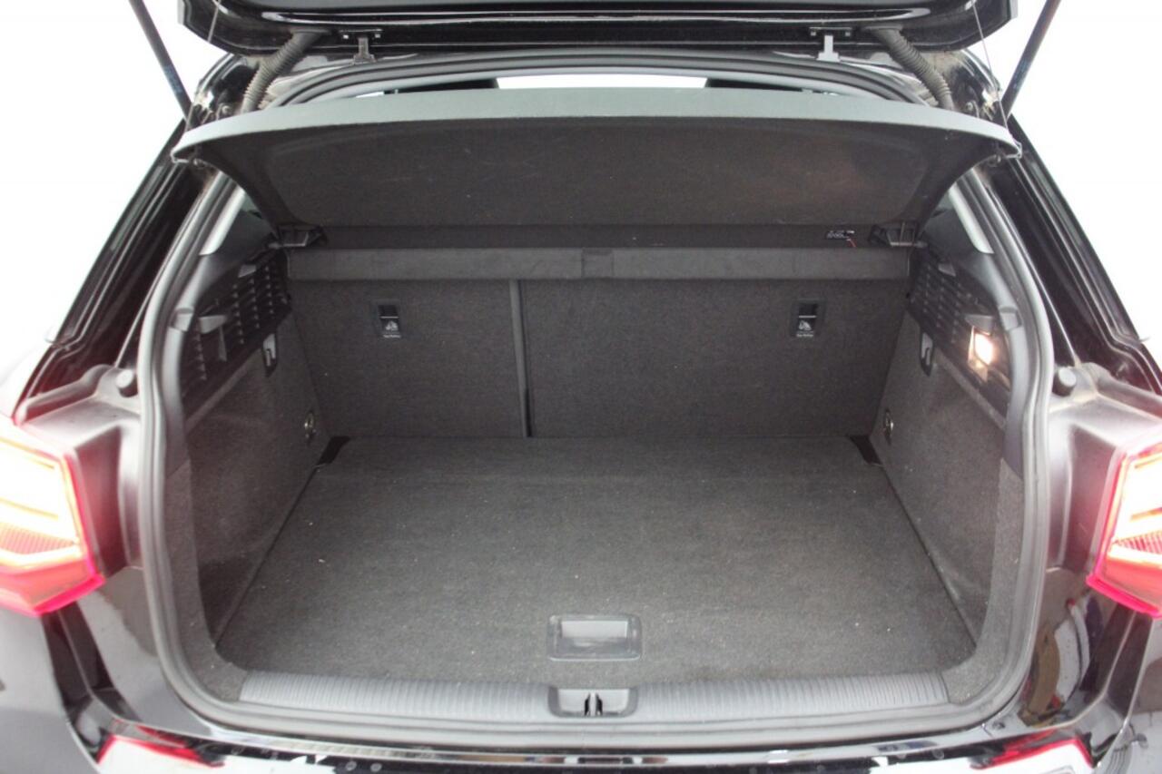 Audi Q2 30 TFSI Epic - Carplay, Clima, Navi, Cruise