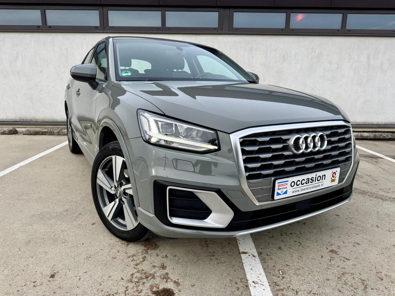 Audi Q2 35 TFSI CoD 150 pk Sport | S-Tronic | Manhattangrijs Metallic | uniek lage km stand | 1ste eign. | Nieuw staat | | Kleurcode X7L |