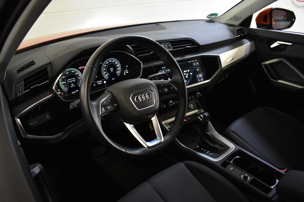 Audi Q3 45 TFSIe 245PK HYBRID S-TRONIC EDITION NAVI/PDC/BLUETOOTH
