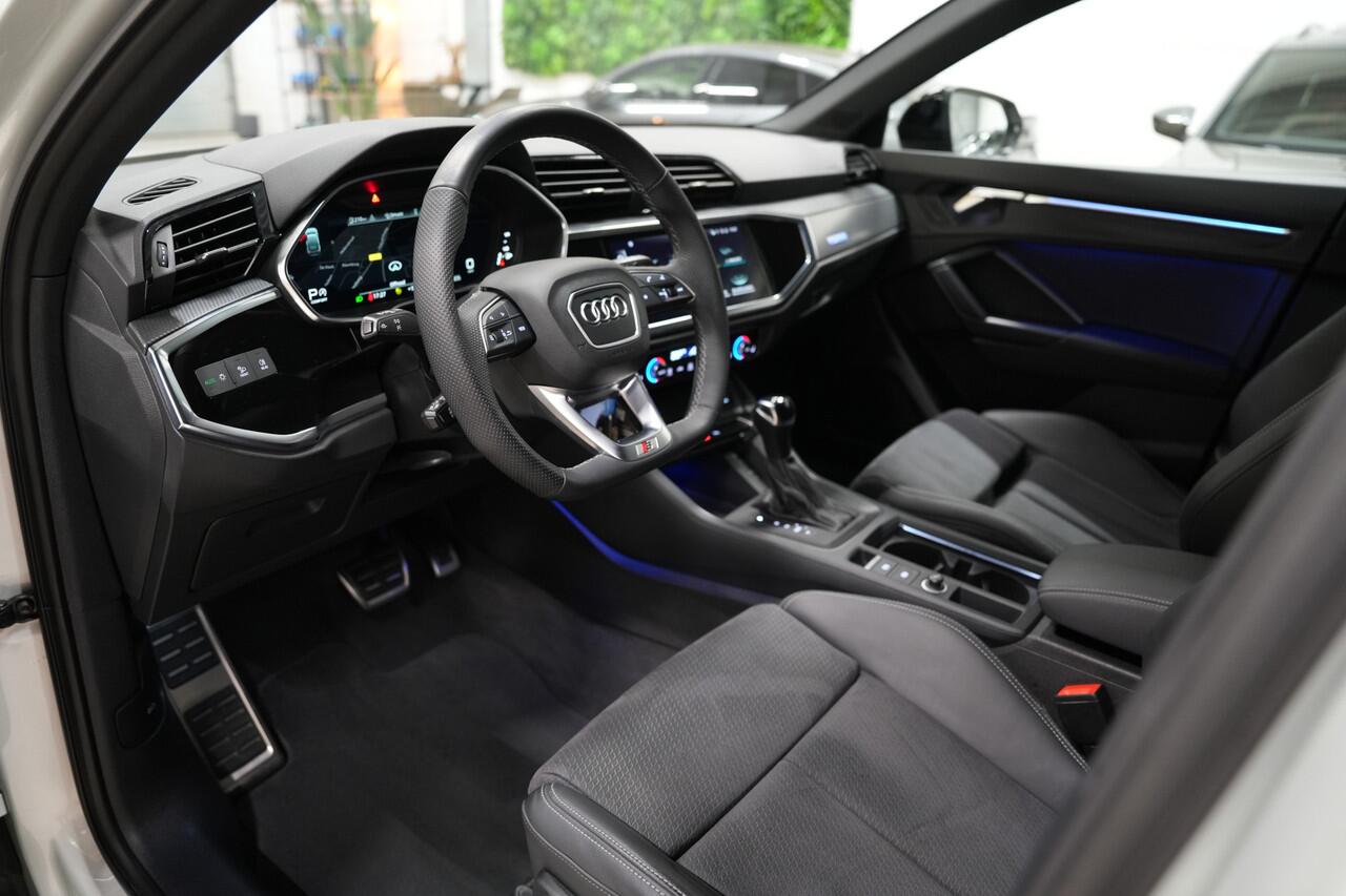 Audi Q3 Sportback 35 TFSI S Edition * Sfeer - 20" - Alcantara - Camera - Blind Spot - App - Tau Silver *