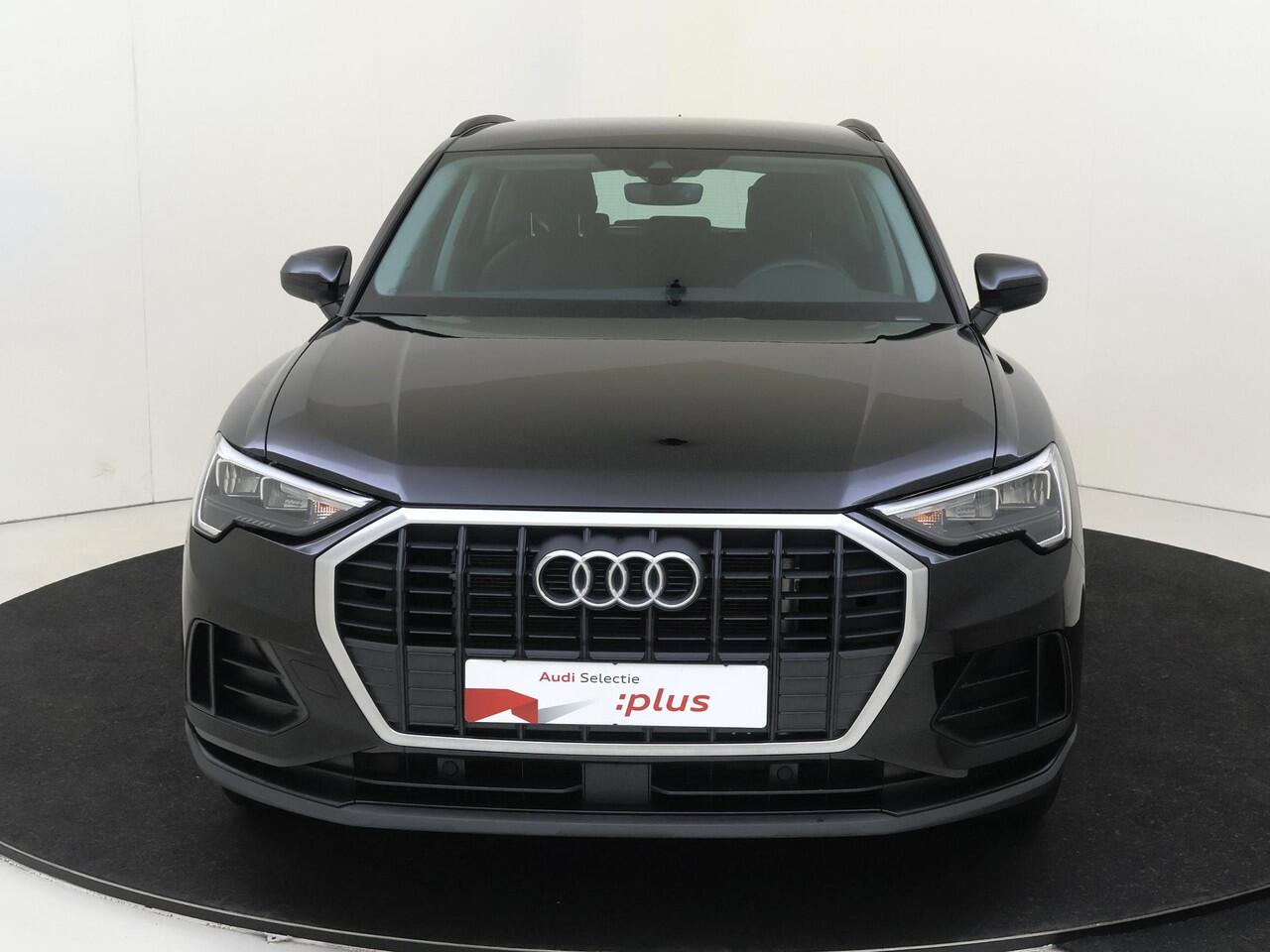 Audi Q3 45 TFSI e Advanced edition | Trekhaak | Lederen bekleding | Dodehoek detectie | Navigatie Plus | Stoelverwarming | Achteruitrijcamera | Cruise control |