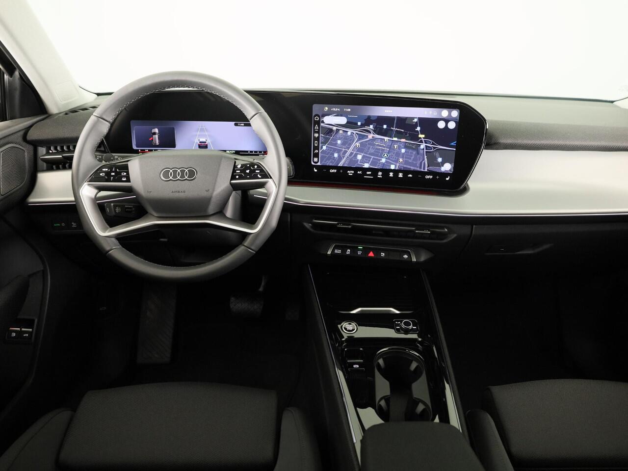 Audi Q3 Advanced edition e-hybrid 272 pk | Techniekpakket plus | Glazen panoramadak | Ambiente lichtpakket | Verwarmbaar stuurwiel |