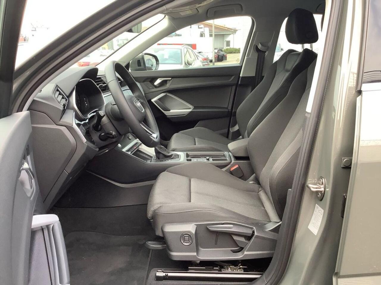 Audi Q3 Sportback 45 TFSI e 245 PK ACC Trekhaak Sportstoelen Virtual Cockpit Stoelverwarming 18 Inc