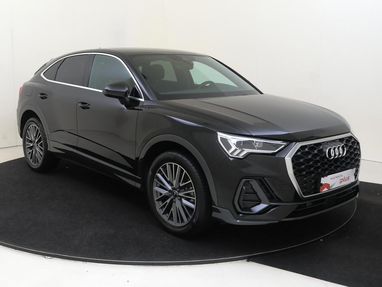 Audi Q3 Sportback 45 TFSI e S Edition | Trekhaak | Achteruitrijcamera | Stoelverwarming | Dodehoek detectie | Keyless | Adaptieve cruise control | Navigatie Plus | Bluetooth |