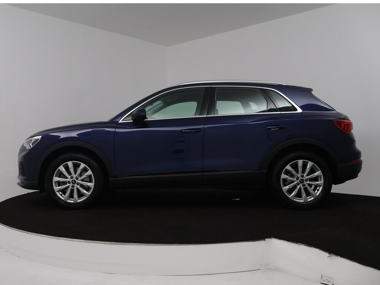 Audi Q3 45 TFSI e Advanced Edition | Virtual Cockpit | Navigatie Plus | LED | Stoelverwarming | Parkeerhulp voor en achter | Plug In Hybride |