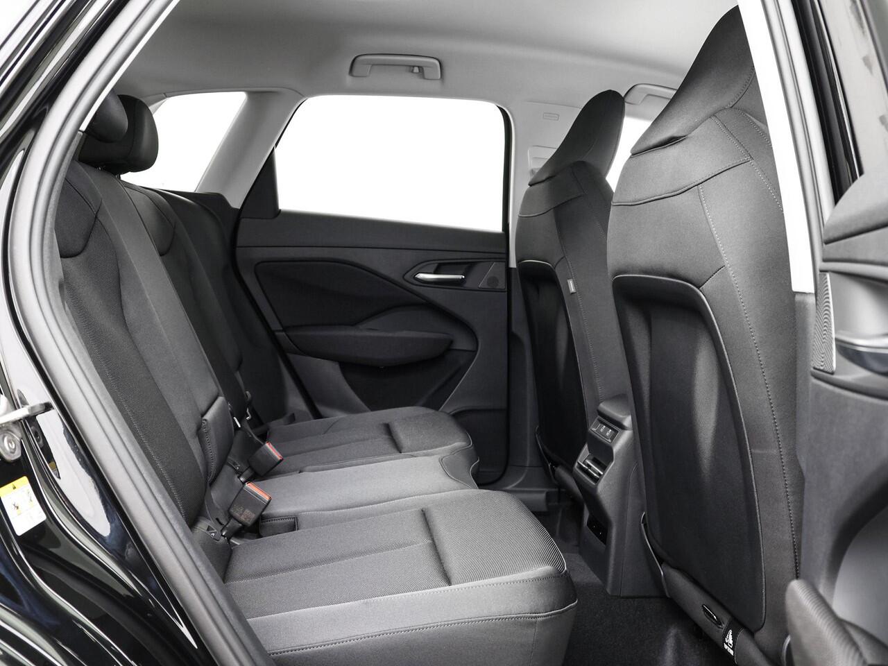 Audi Q3 1.5 200kW e-hybrid Advanced edition 272 PK · Tech plus · Privacy glas · Verwarmbaar stuurwiel