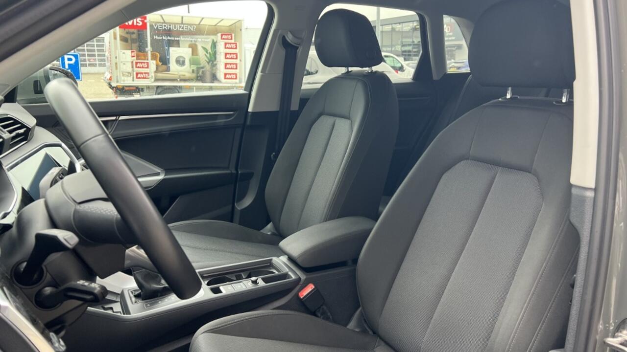 Audi Q3 45 TFSI e | Navigatie | Stoelverwarming