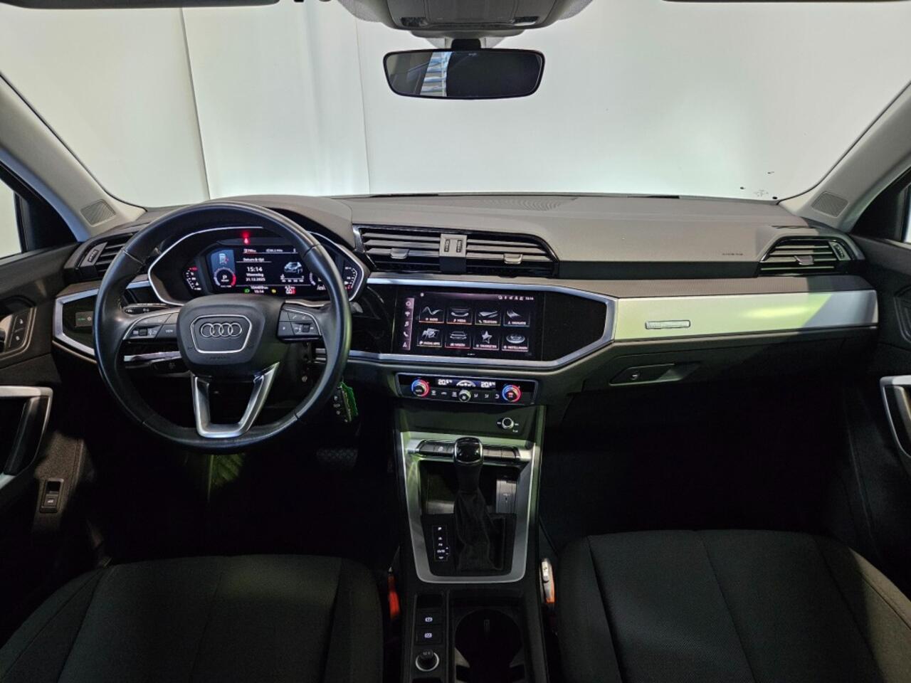 Audi Q3 35 TFSI Pro Line / Trekhaak / LED / NL Auto