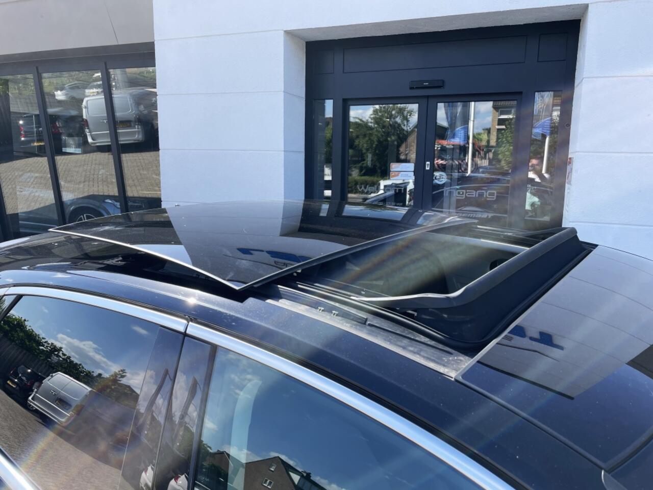 Audi Q3 Q3 Sportback 35 S line Automaat Panorama Dak