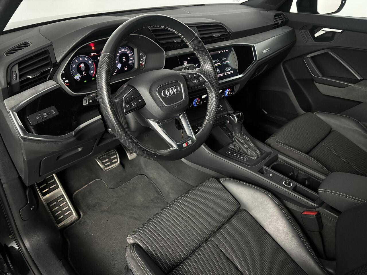 Audi Q3 45 TFSI e S edition Plug-in Hybrid