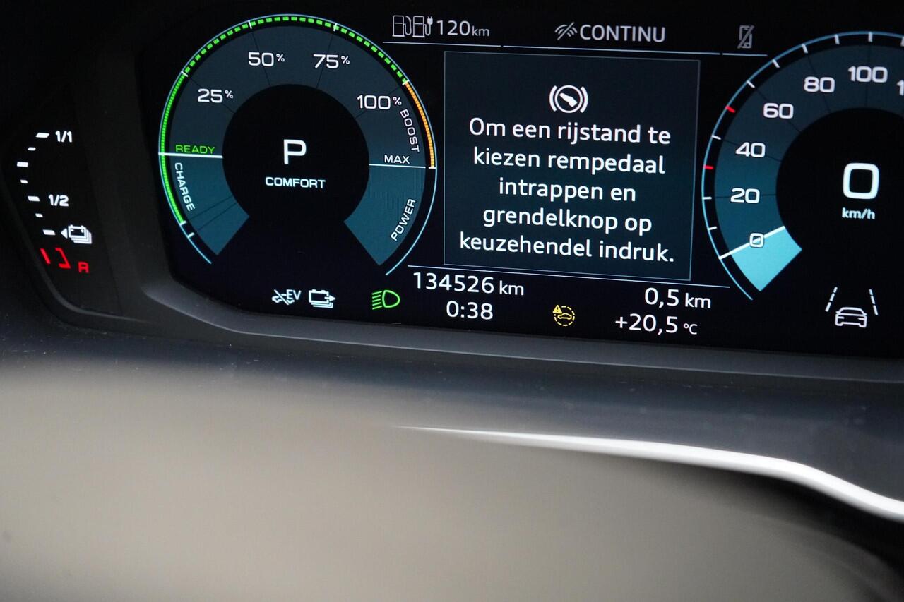 Audi Q3 Sportback 45 TFSI e 245pk S Edition | Adaptive cruise | Apple Carplay | Climate control | Stoelverwarming | Wegkl. trekhaak |