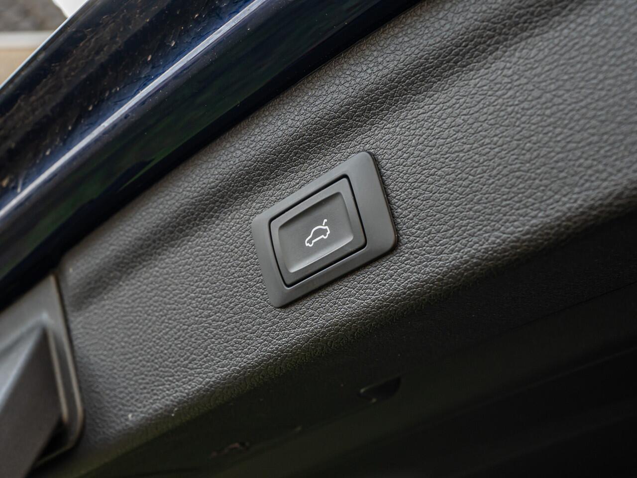 Audi Q3 45 TFSI e Advanced edition CAMERA 20 INCH LED BLACK OPTIC PRIVACY GLASS VIRTUAL DASH