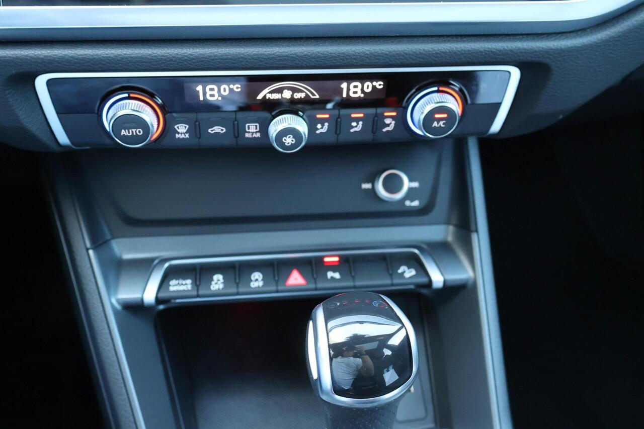 Audi Q3 Sportback 35 TFSI S Edition 2e Eigenaar | Dealer Onderh | NL-Auto | BTW | Pano | S-Line | Sfeer | B&O | Donkere Hemel | Vitrual Cockpit | Stoelverwarming | ELek Klep | Navi | PDC | Full Led | Carplay | Climate