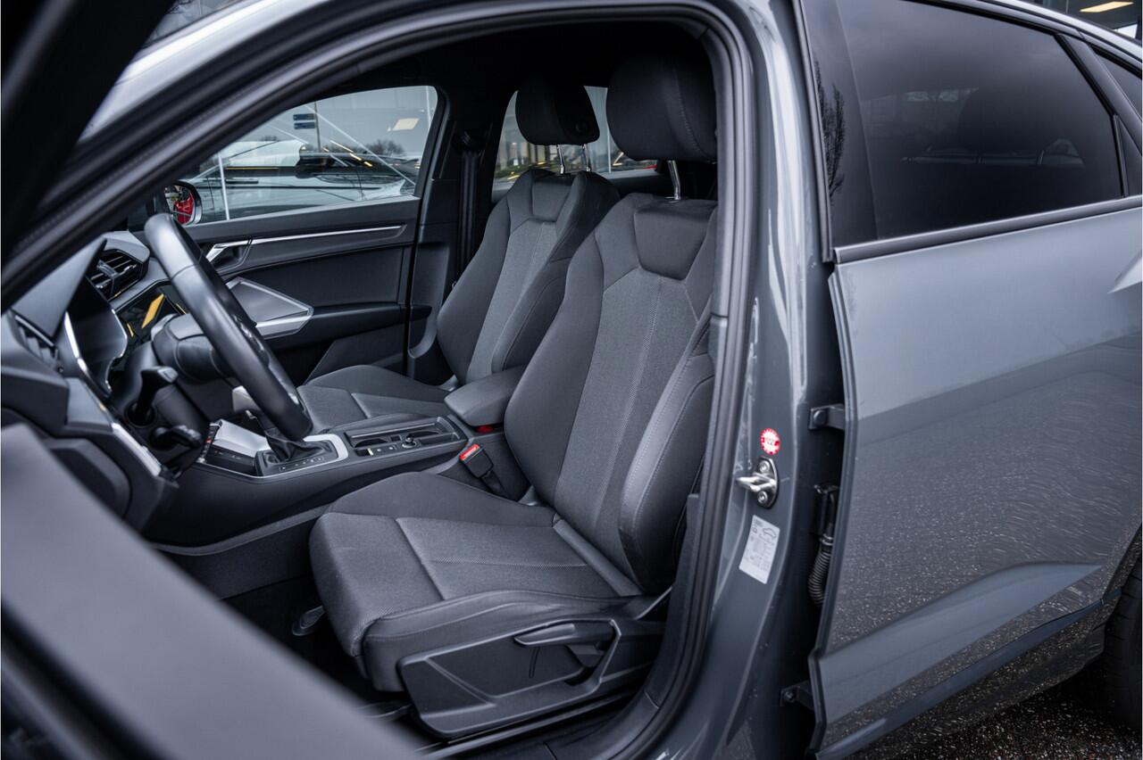 Audi Q3 Sportback 45 TFSI e S Edition - 20inch - Optiek zwart - Keyless