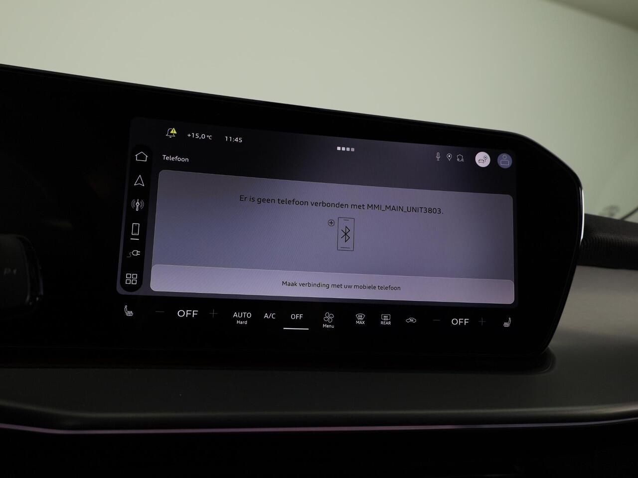 Audi Q3 Advanced edition e-hybrid 272 pk | Techniekpakket plus | Glazen panoramadak | Ambiente lichtpakket | Verwarmbaar stuurwiel |