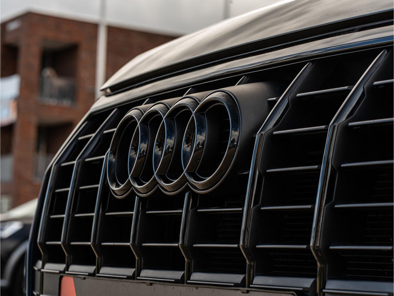 Audi Q3 45 TFSI e S edition 20 INCH BLACK OPTIC CAMERA LED LEDER ALCANTARA CRUISE