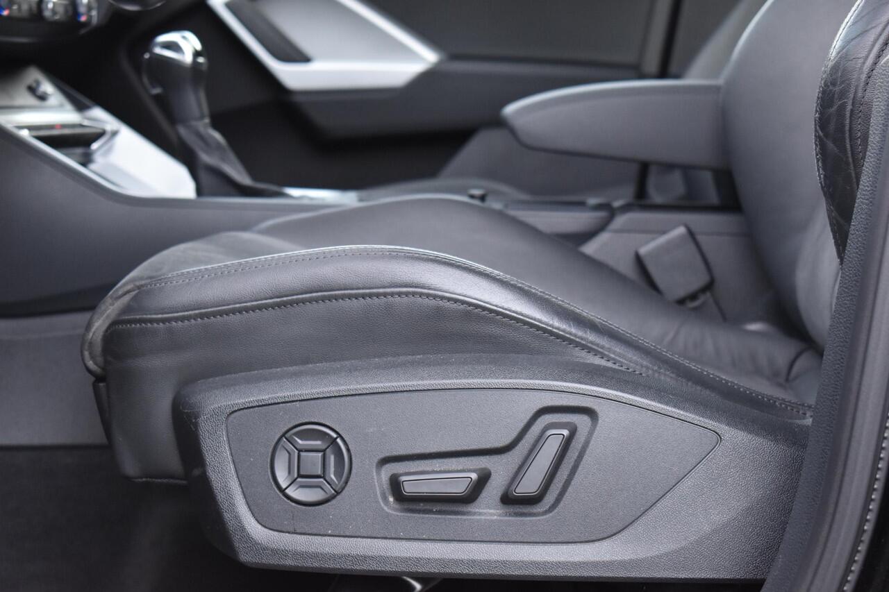 Audi Q3 Sportback 35 TFSI Mhev S Line ACC Lane D.Hoek Keyless Trekhaak