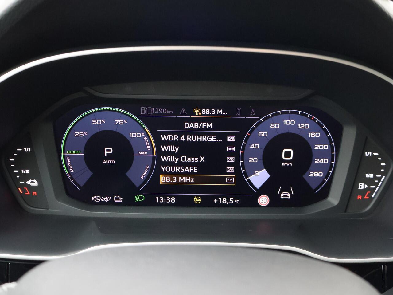 Audi Q3 Sportback 45 TFSI e S Edition | 245 PK | SoH 91% | Trekhaak | Adaptive cruise control | Navigatiesysteem | S line |