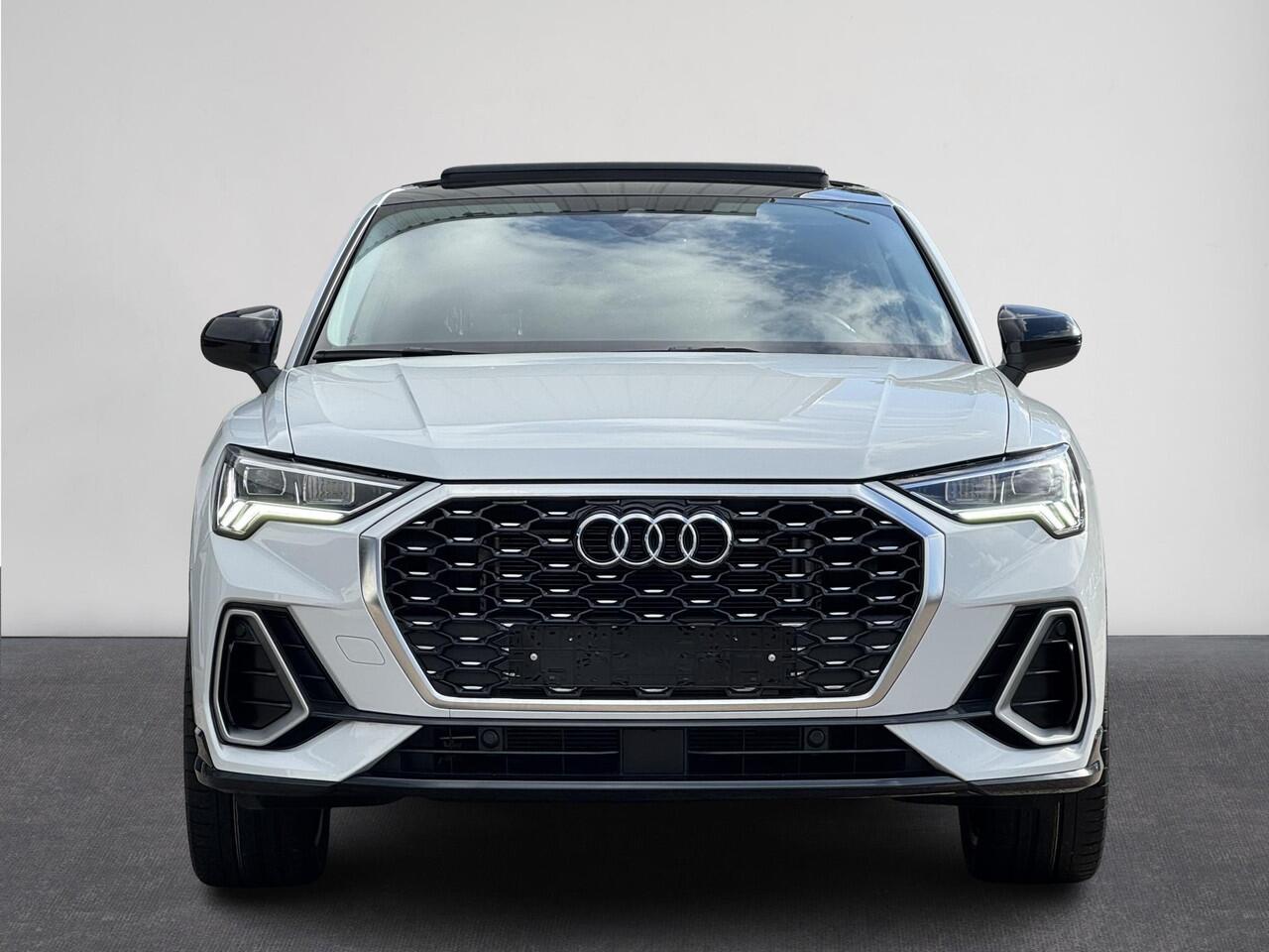 Audi Q3 Sportback 35 TFSI S Edition | Automaat | Cruise | Elektrische ramen | Stoel verwarming | Navi | Pano | ( Vestiging - Nieuwegein )