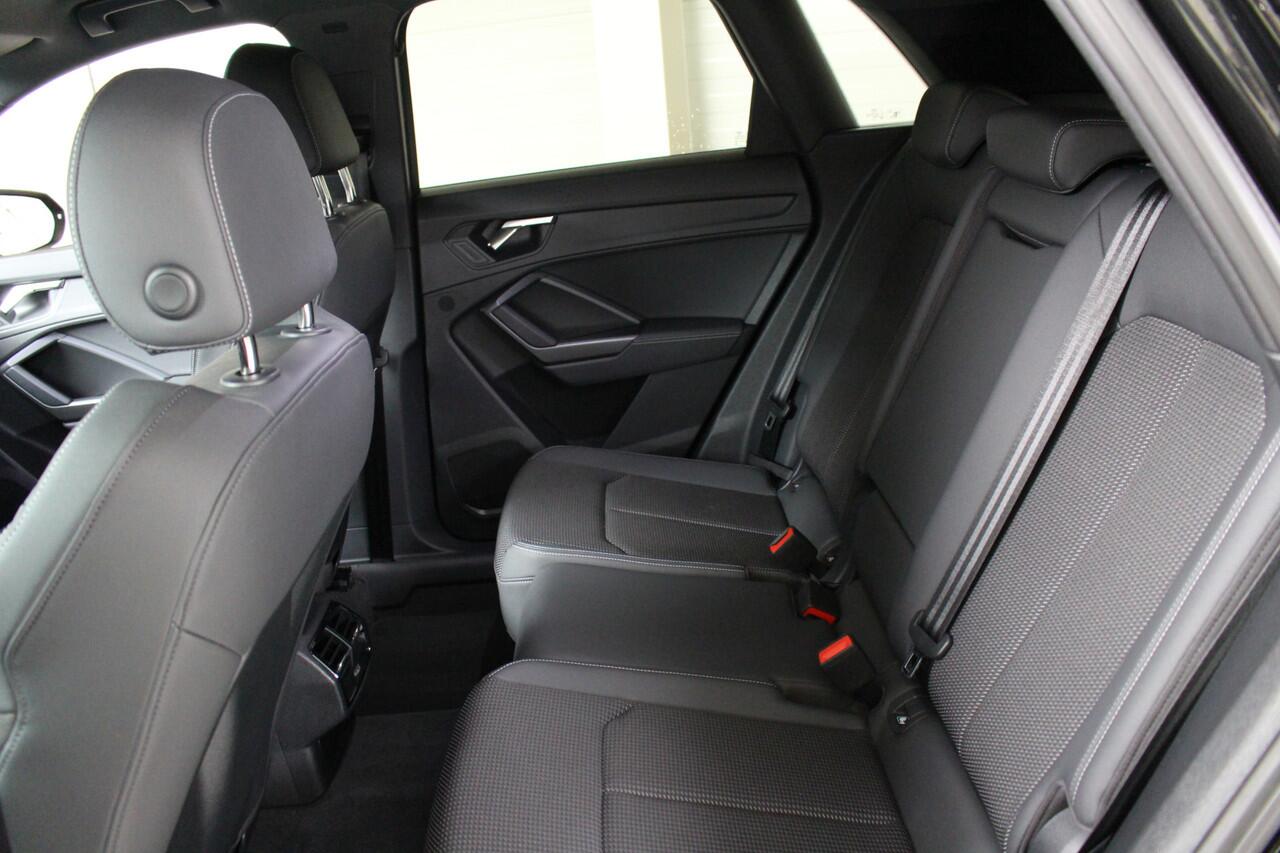 Audi Q3 45 TFSIe S-Line Blackstyle 245PK MMI Plus | Led koplampen | Led achterlichten | E. stoelverstelling