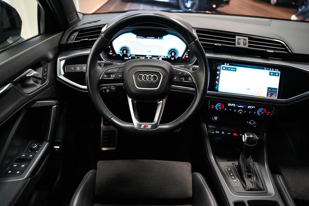Audi Q3 45 TFSI e S-Line Black ed|20 inch|Camera|Acc|Apple