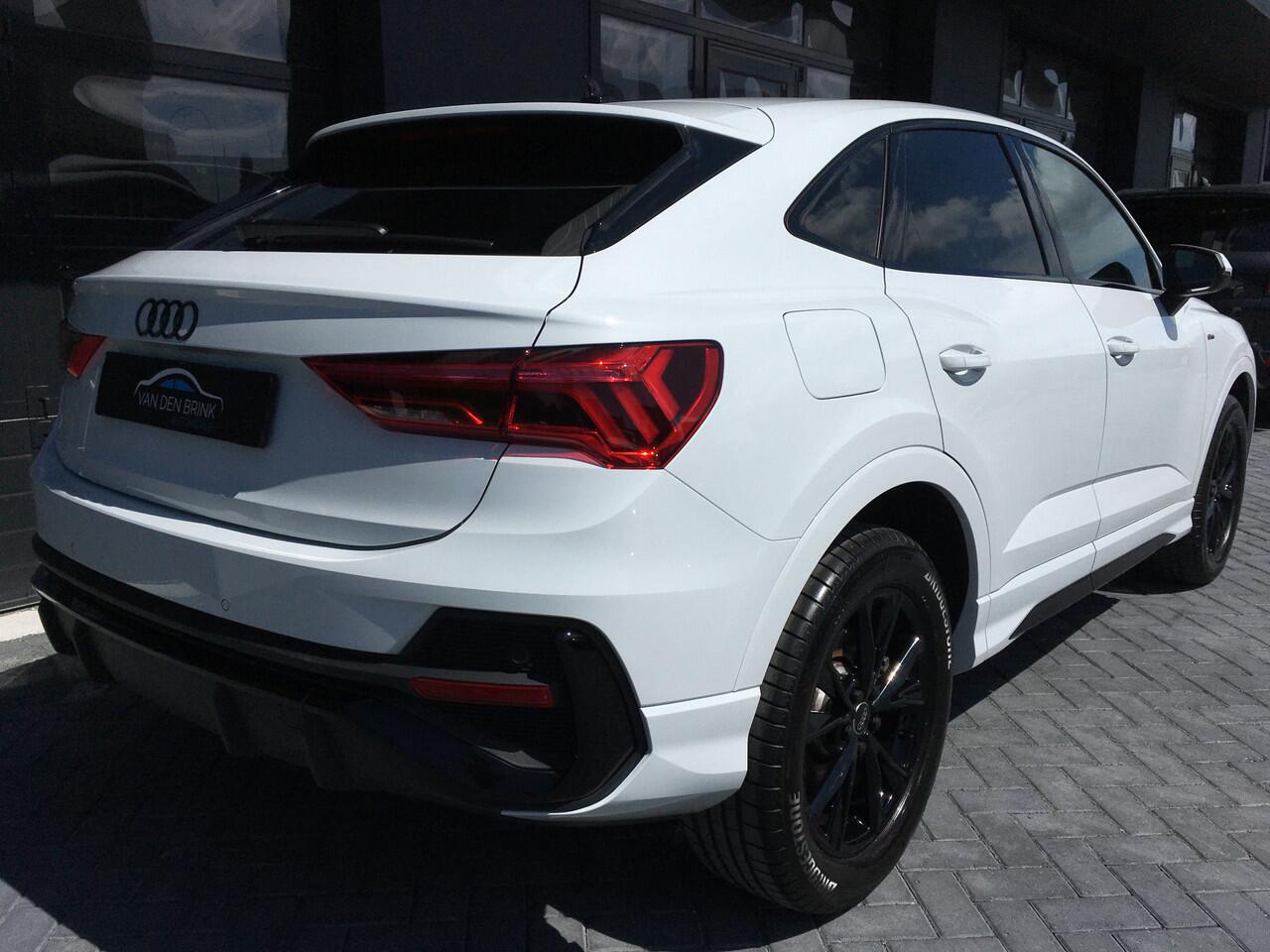 Audi Q3 Sportback 45 TFSI e S-line Black