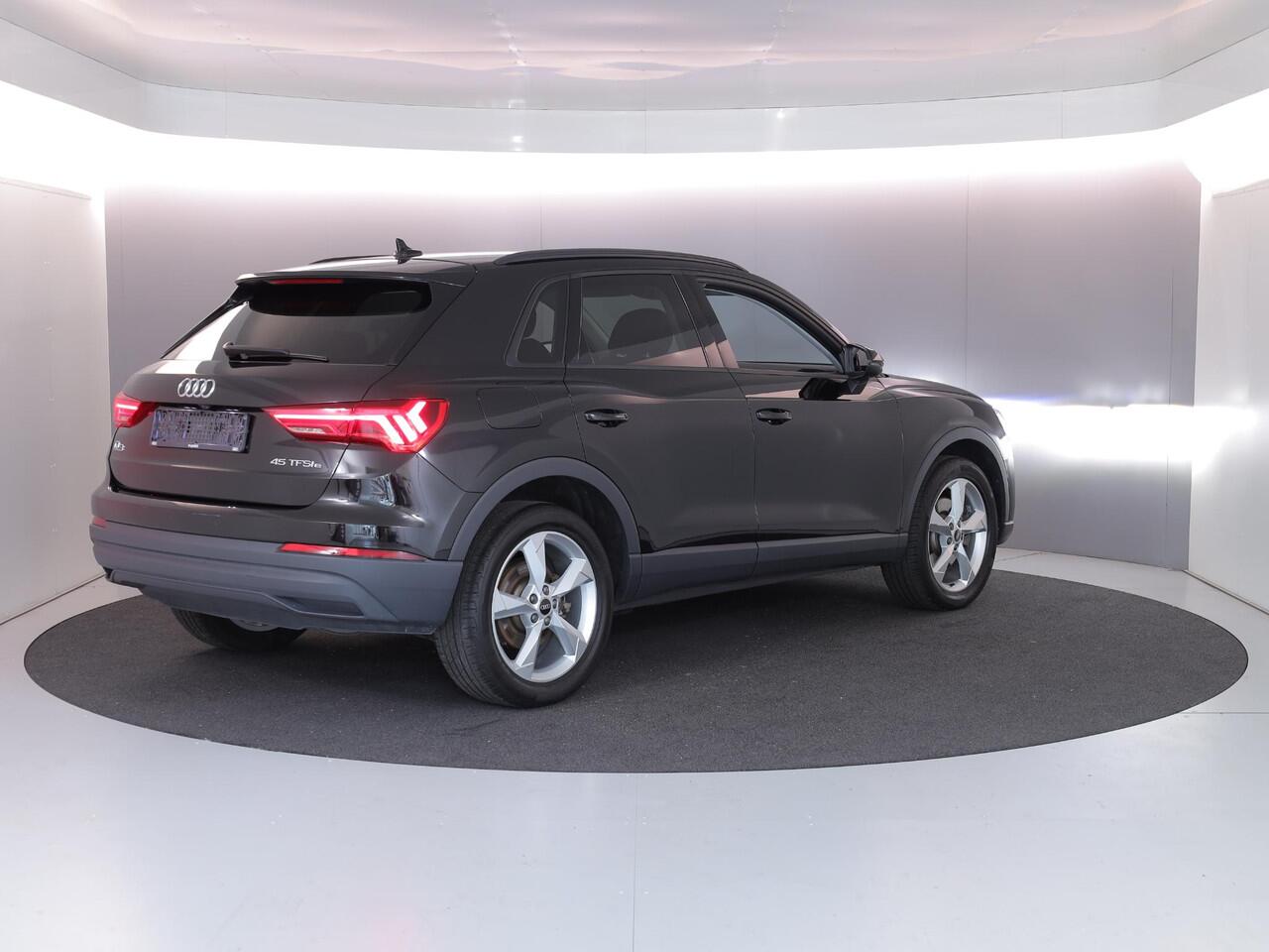 Audi Q3 45 TFSI e Business Edition 245 pk S-tronic| Navigatie | Parkeersensoren | Achteruitrijcamera | Stoelverwarming | Apple Carplay/Android Auto |