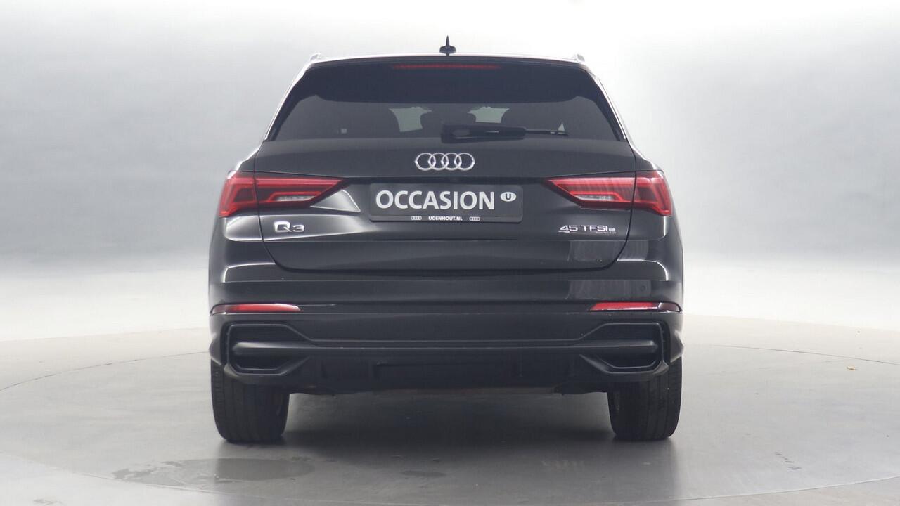 Audi Q3 45 TFSI e 245pk PHEV S Edition S-Tronic / B&O / Camera / Leer / Adaptive Cruise