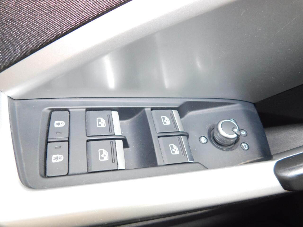 Audi Q3 35TFSI 150PK PRO-LINE!! All-in Prijs! Trekhaak!