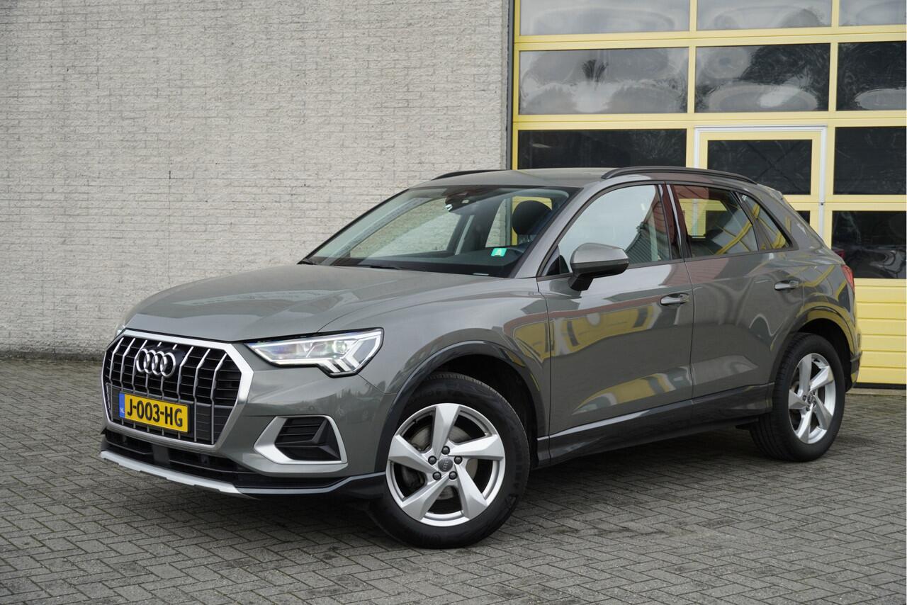 Audi Q3 35 TFSI 150PK! Automaat Business Edition BJ2020 Lmv 18'" | Led V+A | Pdc | Navi | Dynamische knipperlichten | Elek. achterklep | App-Connect | Achteruitrijcamera | Virtual cockpit | Climate control | Cruise control | Getint glas