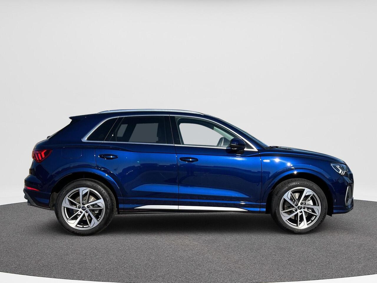 Audi Q3 45 TFSI e S edition | PHEV | Trekhaak | Elec. A-Klep | 19Inch | Leder-alcantara |