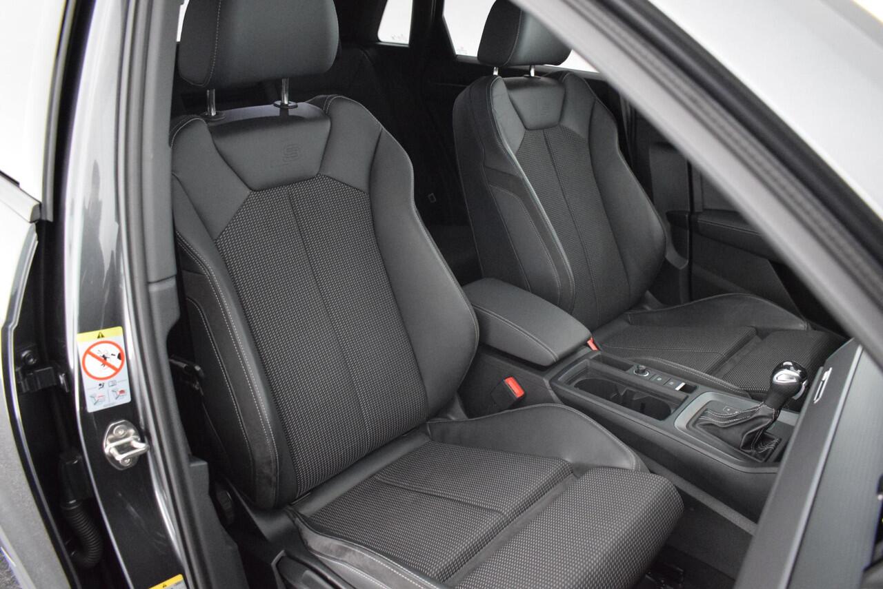 Audi Q3 45 TFSI e 245pk 2x S-Line Trekhaak Virtual Cockpit Led Navigatie