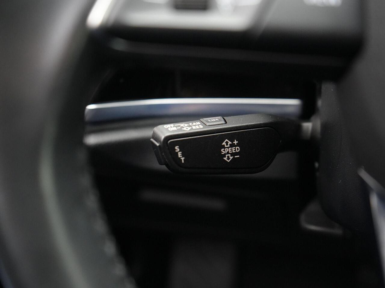 Audi Q3 35 TFSI 150 pk S-tronic Advanced | Matrix LED | Leder | Parkeersensoren voor/achter | Stoelverwarming | Cruise Control | Side Assist | 18 inch