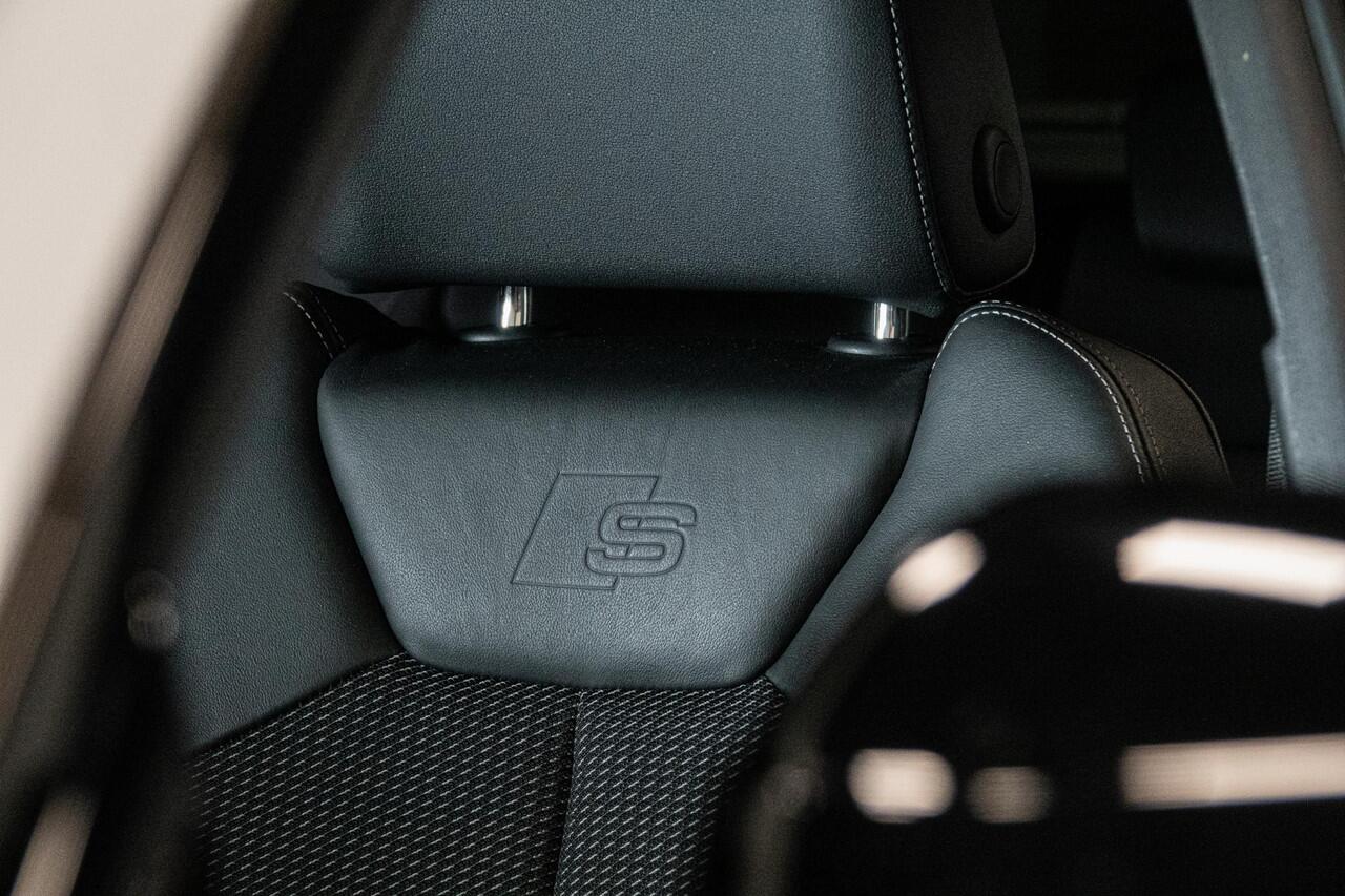 Audi Q3 45 TFSI e S edition *Sportstoelen / ACC / Business-pakket / Lane-assist / Stoelverwarming*