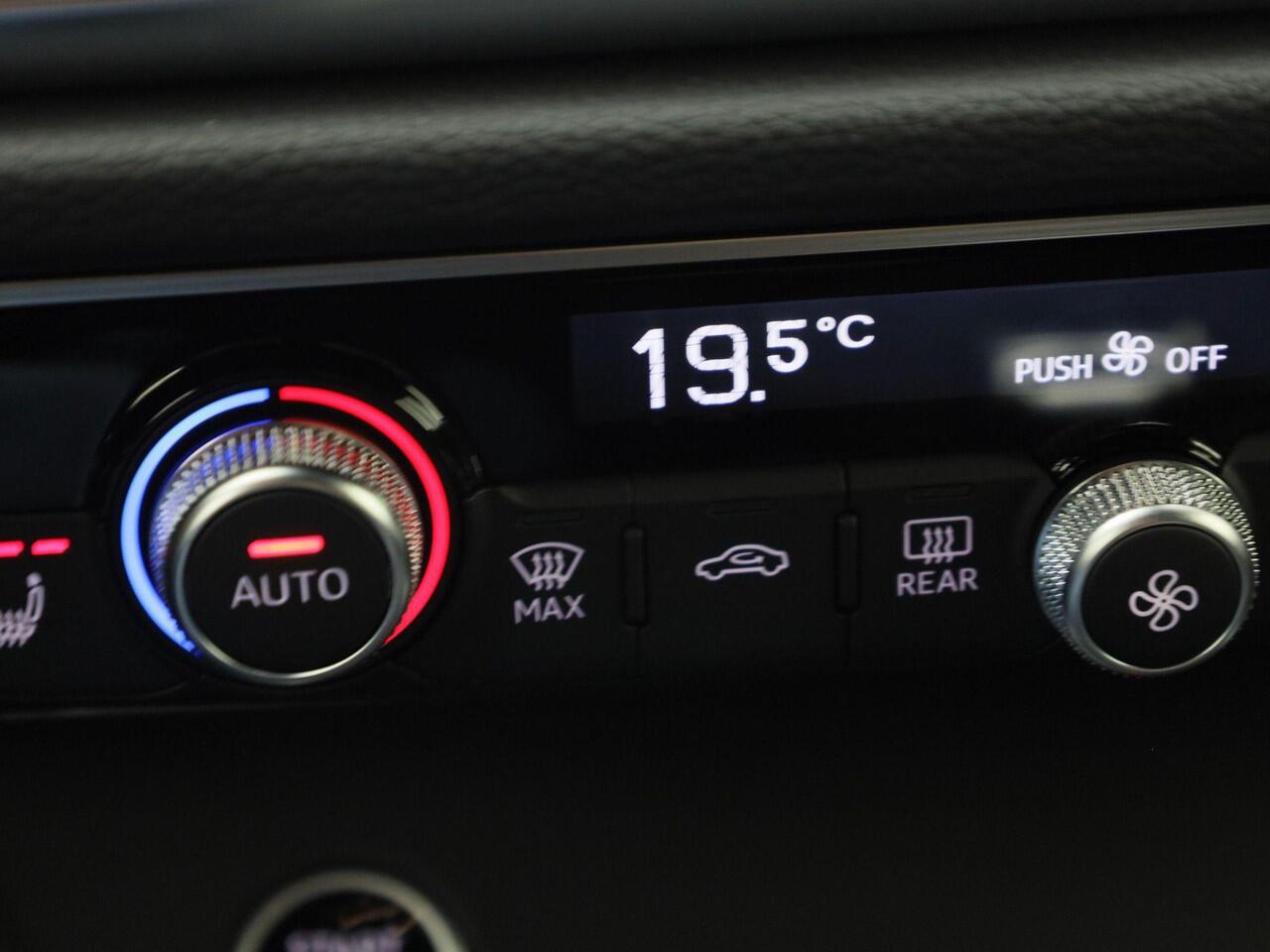 Audi Q3 Sportback S-line 35TFSI 110kW/150PK S-tronic S Edition · Apple/Android Car Play · Adaptive Cruise Control · Stoelverwarming · Parkeersensoren · Garantie tot 03-10-2029 of 100.000km