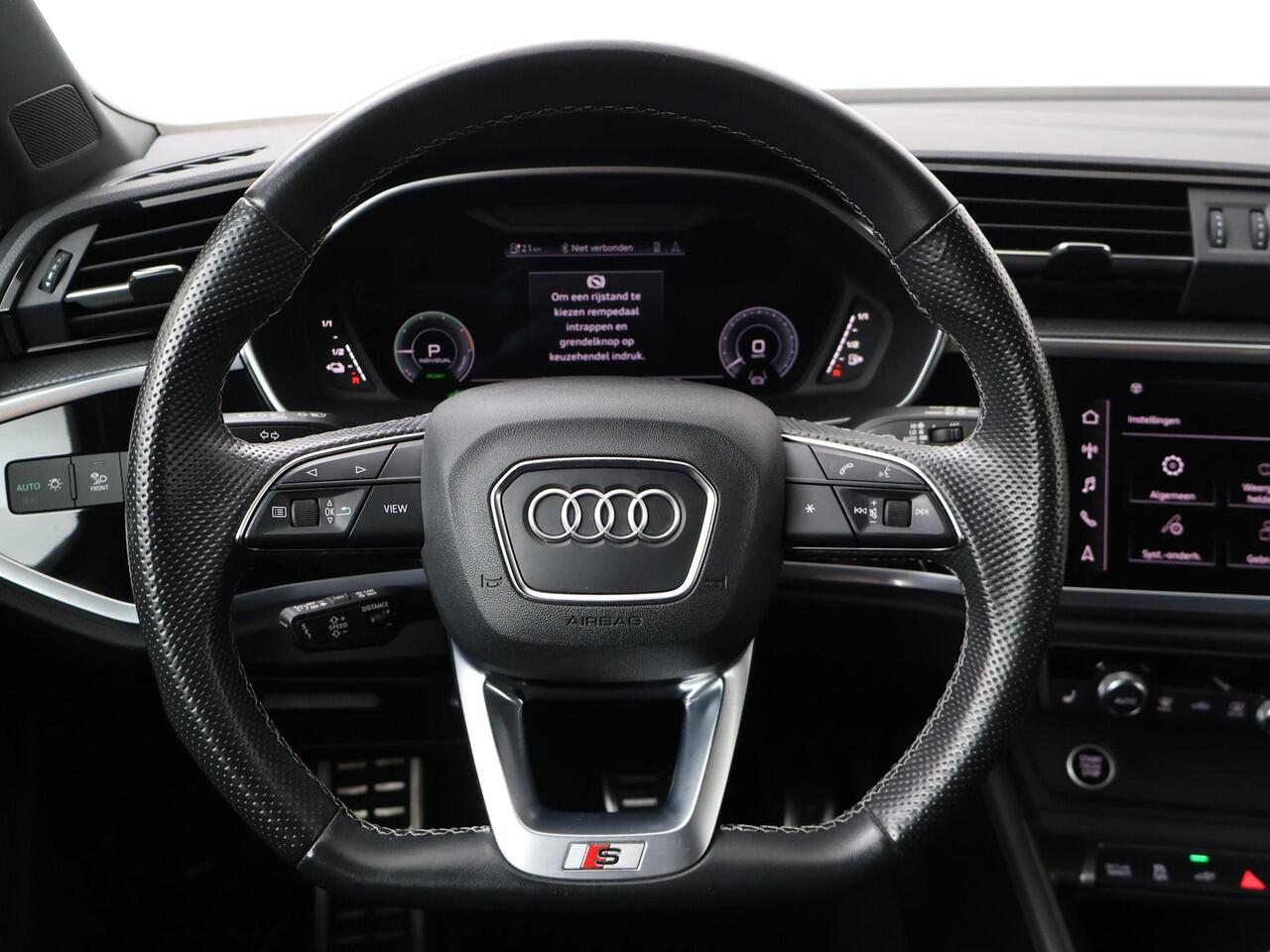 Audi Q3 Sportback 45 TFSI e S Edition | 245 PK | SoH 92% | Adaptive cruise control | Audi drive select | 20" LM velgen | S line |