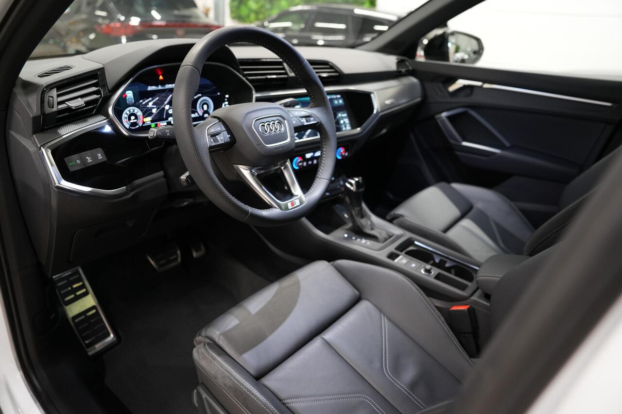 Audi Q3 Sportback 35 TFSI 3x S-Line * Pano - Trekhaak - Leder - Keyless - Camera - 20" - App *