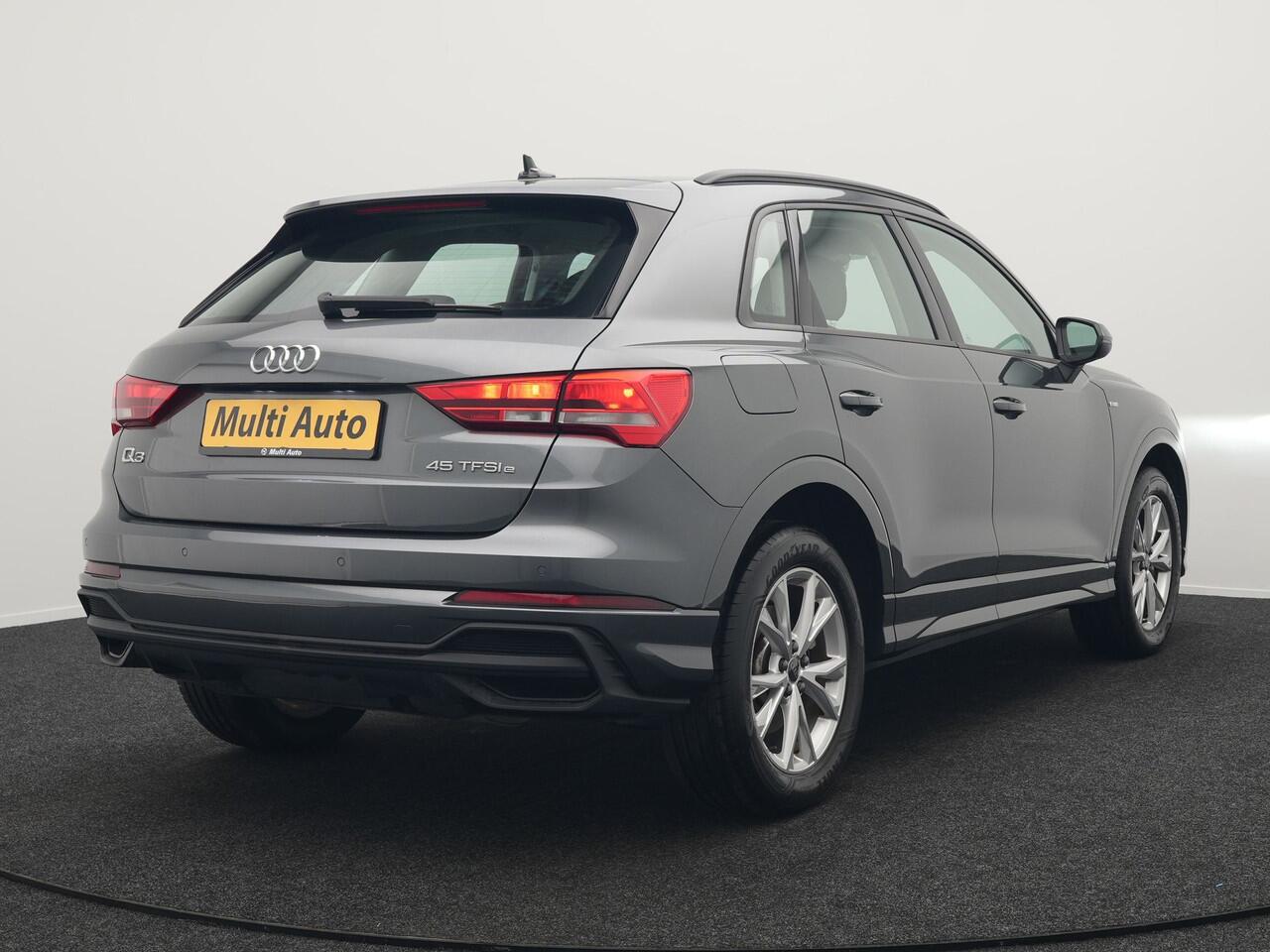 Audi Q3 45 TFSI e S Line Plug In Hybrid 245pk Dealer O.H. PHEV | Apple Carplay | Navigatie | Blis | Cruise Control | Virtual Cockpit | DAB | L.M"18 |