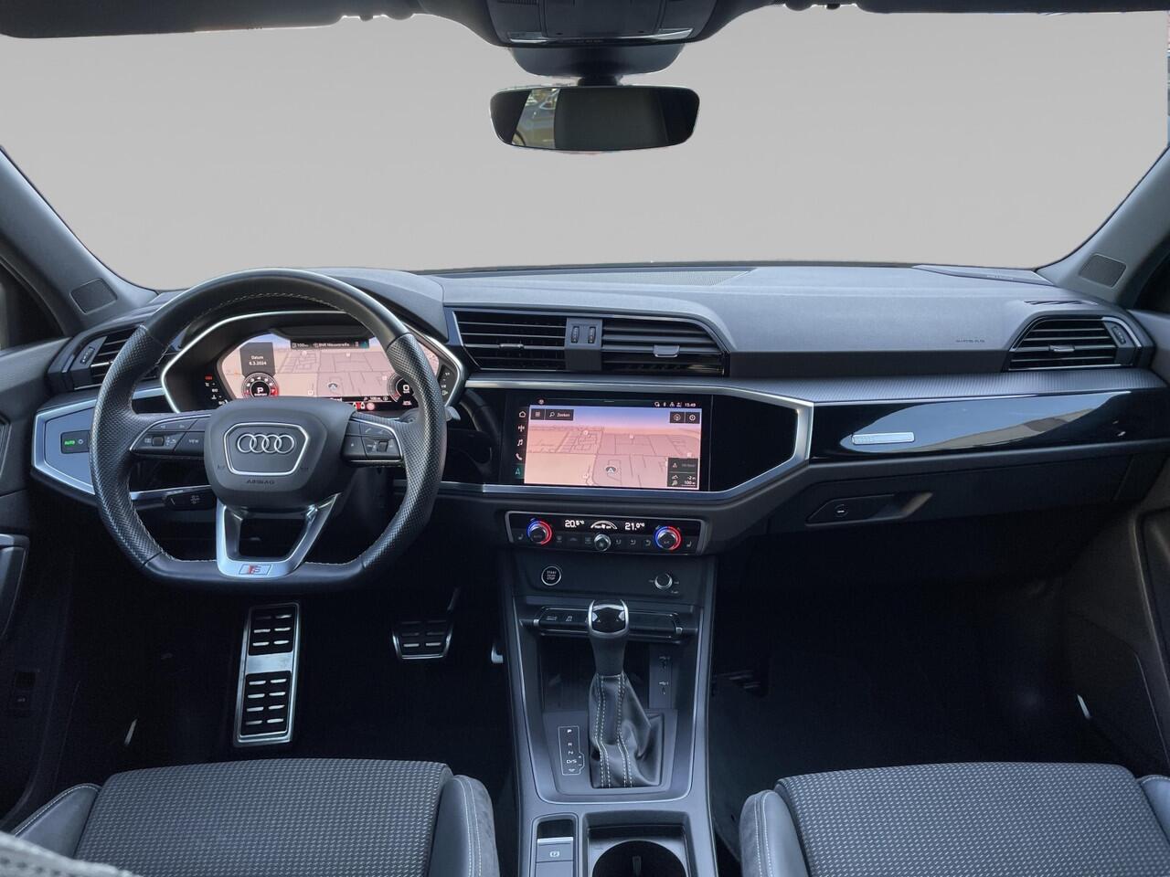 Audi Q3 Sportback 45 TFSI e S-line Black