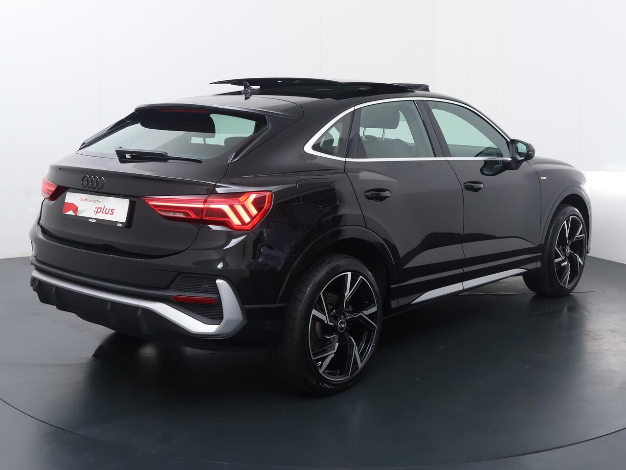 Audi Q3 Sportback 45 TFSI e S Edition | 245 PK | SoH 89% | Automaat | Panoramadak | Verwarmde voorstoelen | Navigatiesysteem |