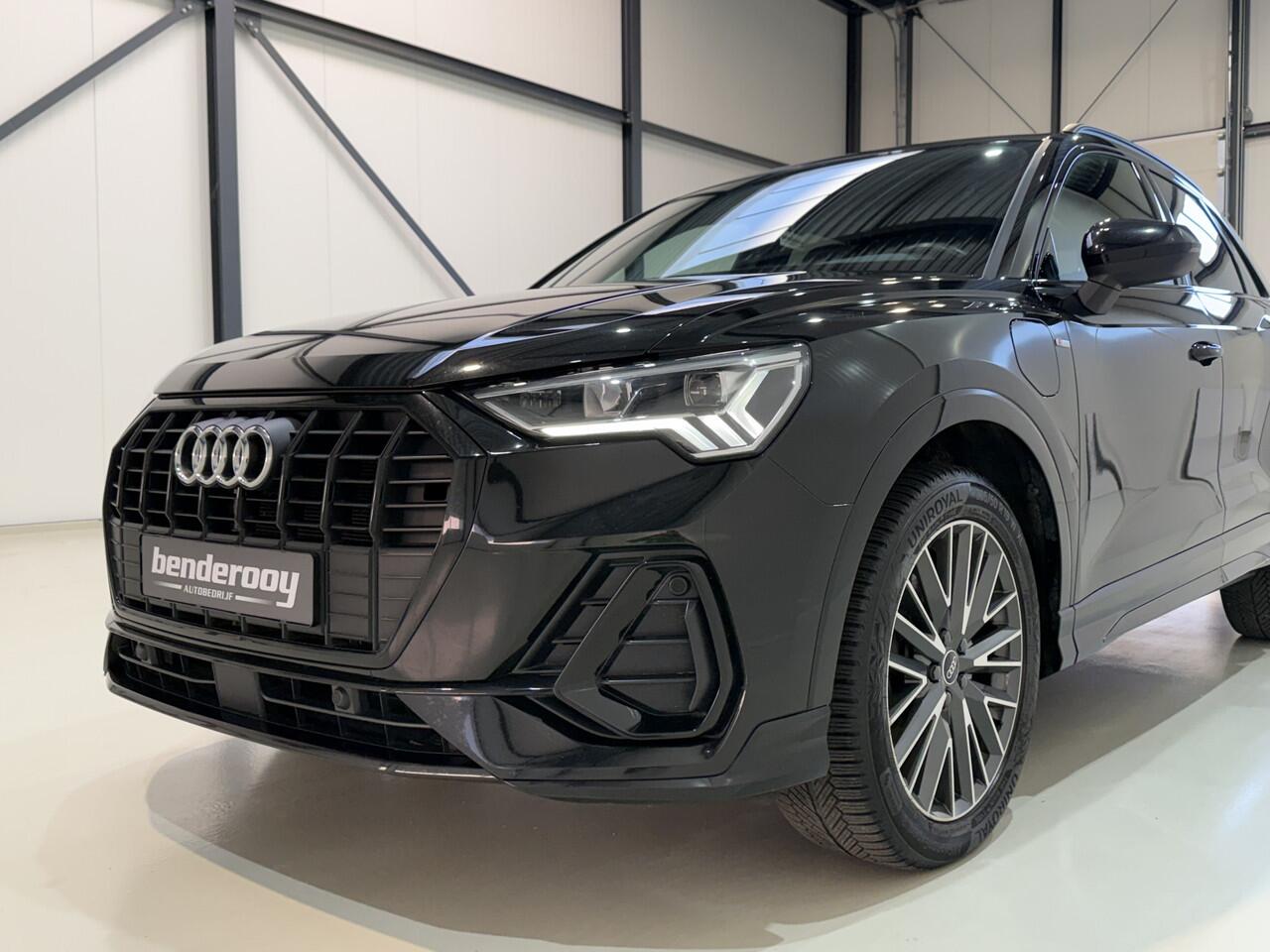 Audi Q3 45 TFSI eHybrid 245pk S edition | Leder | Black pakket