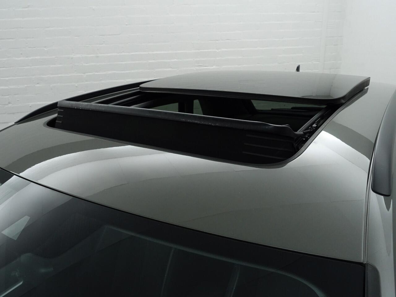 Audi Q3 35 TFSI Pro Line S Aut- Panoramadak, Sfeerverlichting, Carplay, Dynamic Select, Stoelverwarming, Xenon Led