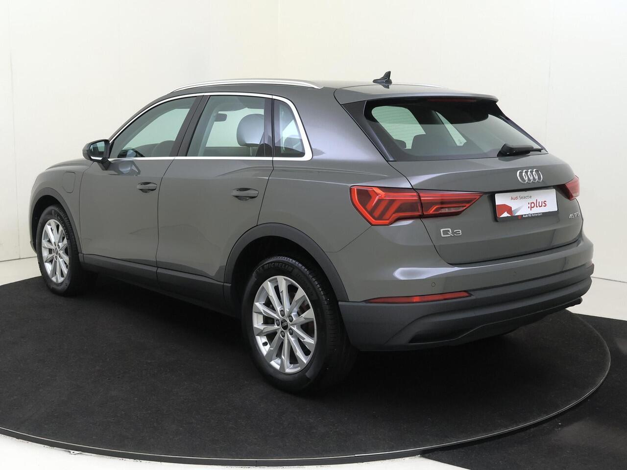 Audi Q3 45 TFSI e Advanced edition | SoH 100% | Keyless | Adaptieve cruise control | Stoelverwarming | Full LED verlichting | Dodehoek detectie | CarPlay | Parkeersensoren |