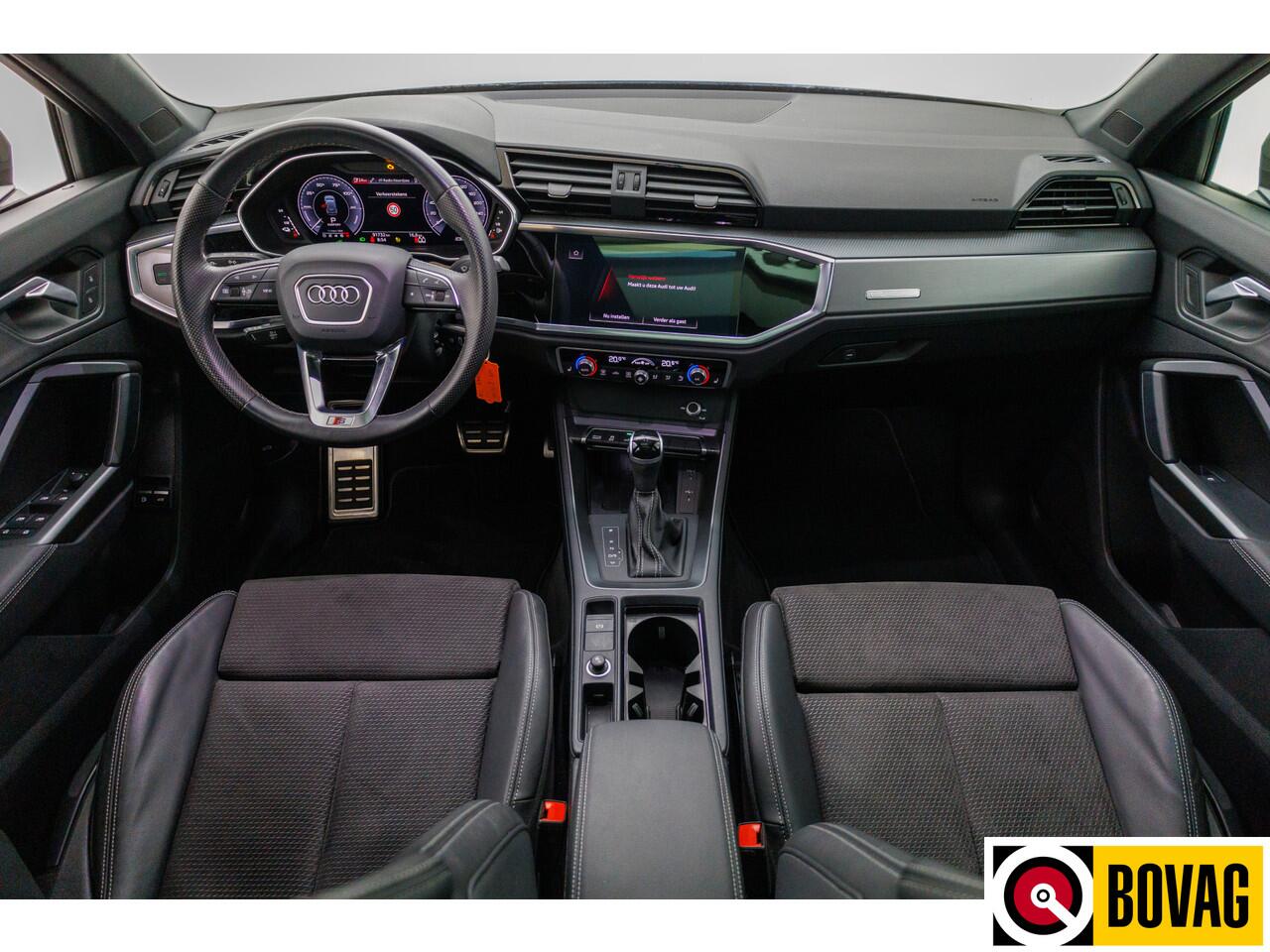 Audi Q3 45 TFSI e S edition 245 PK | S-Line interieur | Panoramadak | Navigatie | App. connect | Elec. achterklep, Stoelverwarming