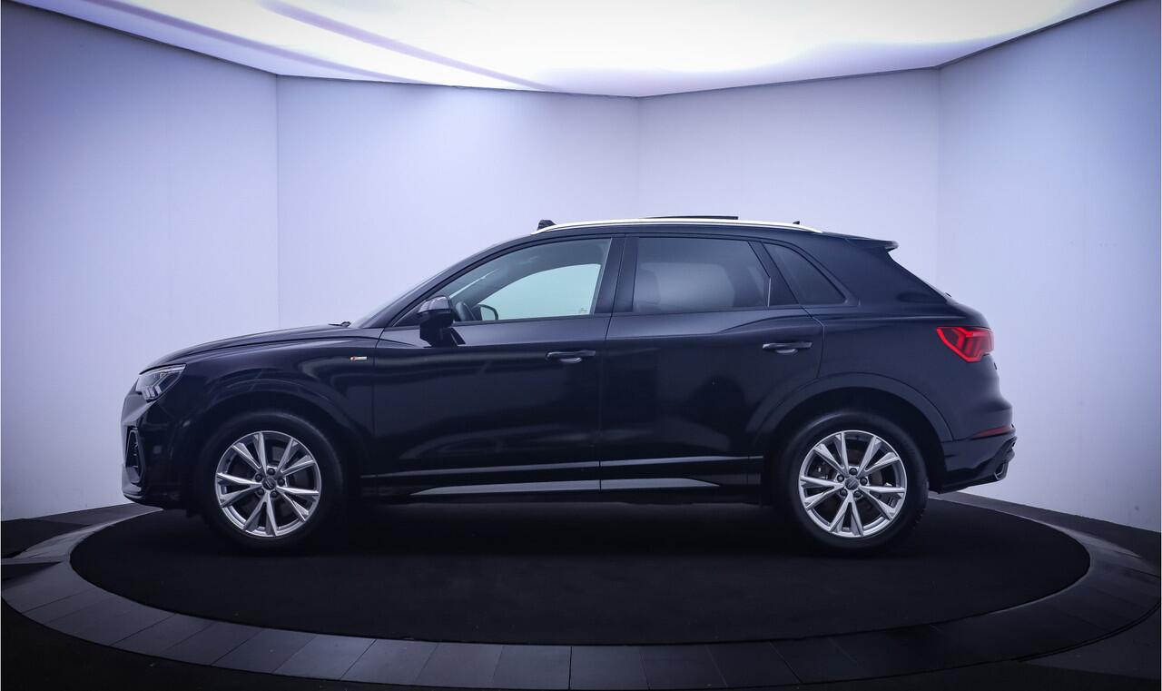 Audi Q3 40(2.0)TFSI S-LINE QUATTRO PANO/DIGI DASH/CAMERA/LED/NAVI/CARPLAY/CRUISE/BLINDSPOT/LANE ASSIST/LMV 18''