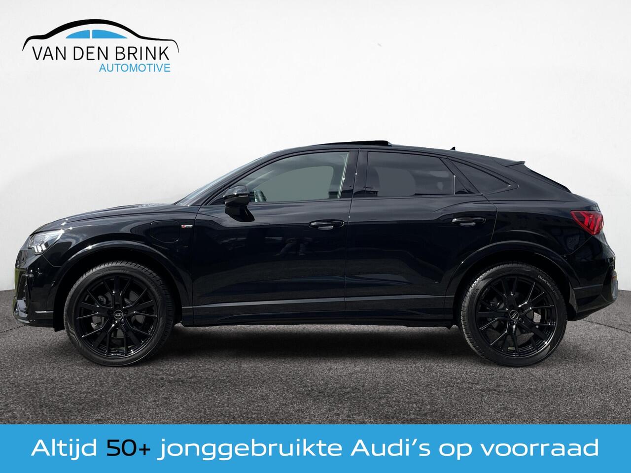 Audi Q3 Sportback 45 TFSIe S-line Black Pano Audi Sport