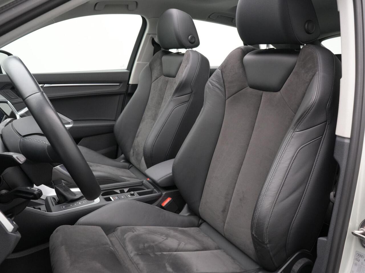 Audi Q3 Sportback 45 TFSI e 245 pk S-tronic Advanced Edition / S-Line | Panoramadak | Achteruitrijcamera | Stoelverwarming | Navigatie