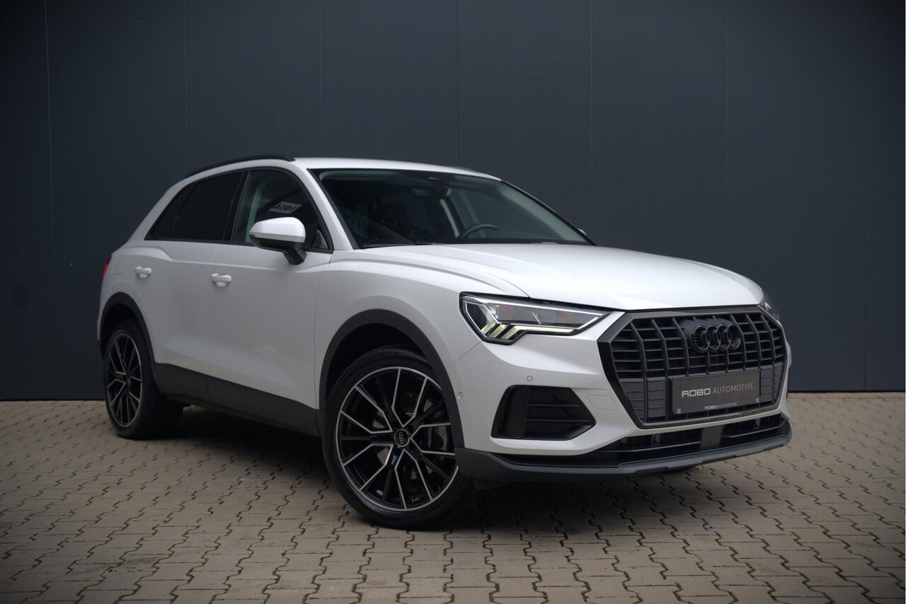 Audi Q3 45 TFSI e Advanced edition | Navigatie | Stoelverwarming | Parkeersensoren | Black Edition | Cruise Control | DAB | Navigatie | Automaat | Digital Dash | LED | Elektrische Achterklep | Dodehoekdetectie