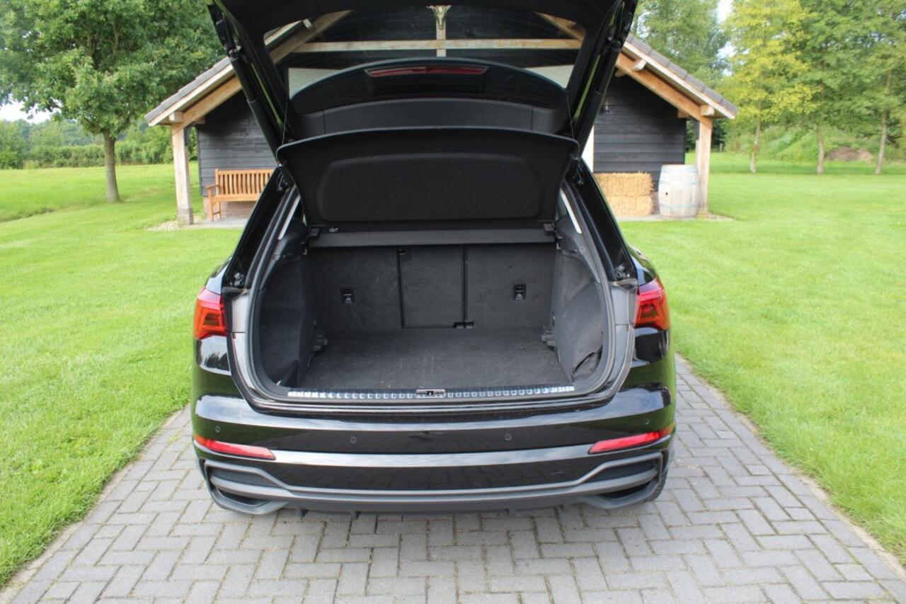 Audi Q3 35 TSFI S-line incl btw